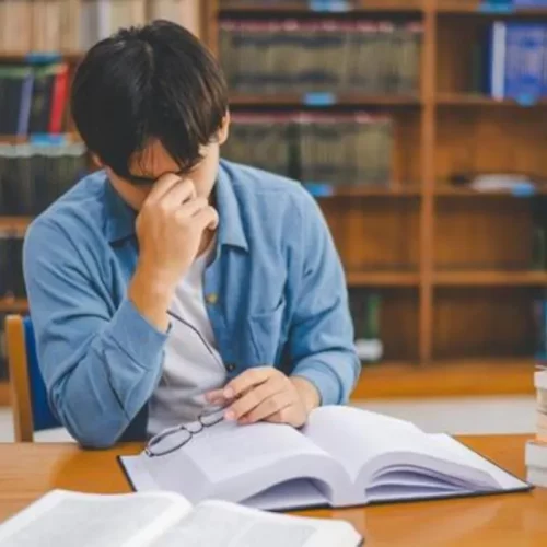 Estudiante que mejoraría su concentración con CBD