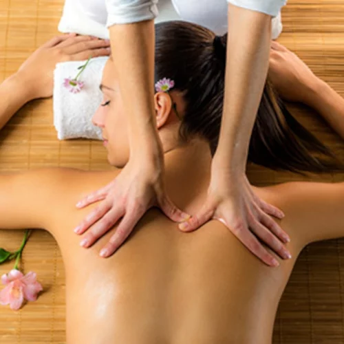 Terapia natural relajante en centro de naturopatía
